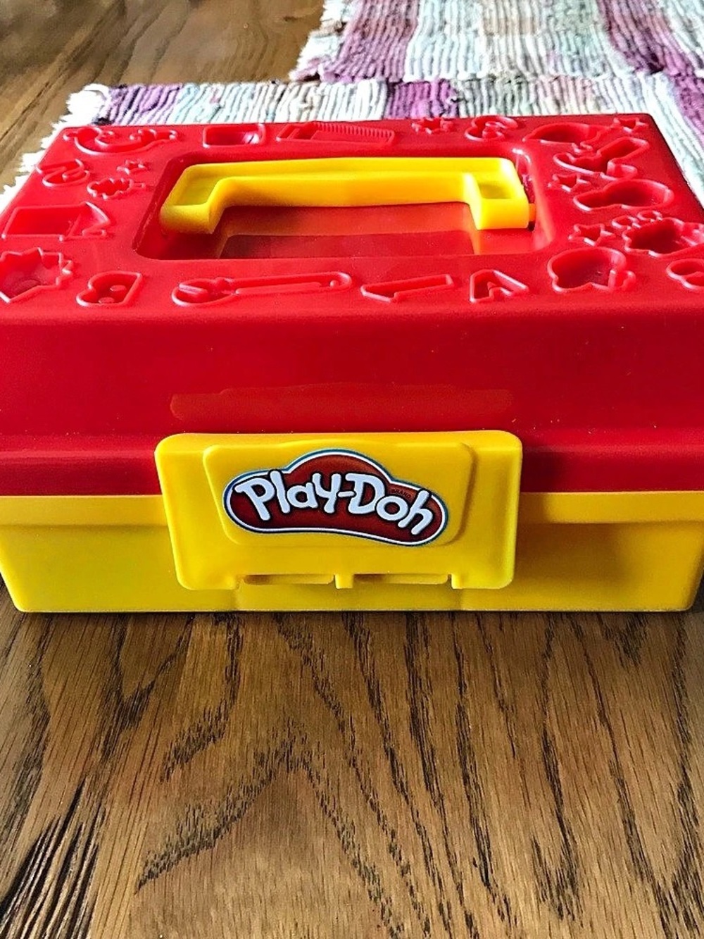 Play-Doh Carry-Along Creativity Set / Storage Carrying Case with tools